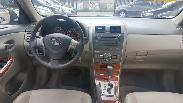 Corolla Seg Ano 2010 Bem Conservado Top - Foto 7