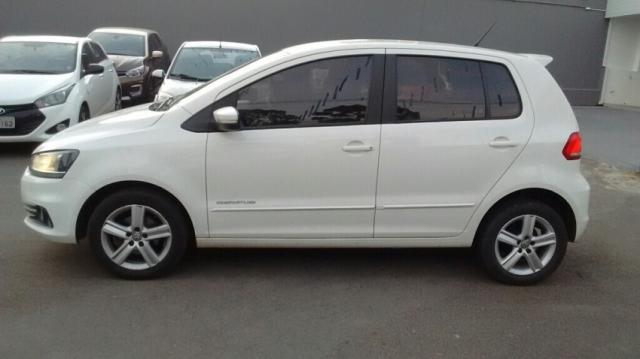 VOLKSWAGEN FOX COMFORTLINE 1.6 8V Branco 2015/2016 - Foto 9