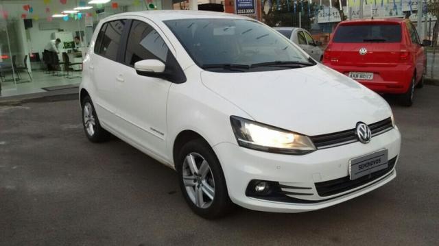 VOLKSWAGEN FOX COMFORTLINE 1.6 8V Branco 2015/2016