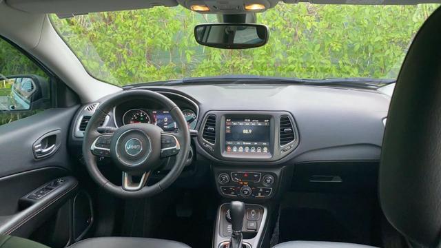 Jeep Compass Longitude Diesel 4x4 Kit Premium 2019 - Foto 6