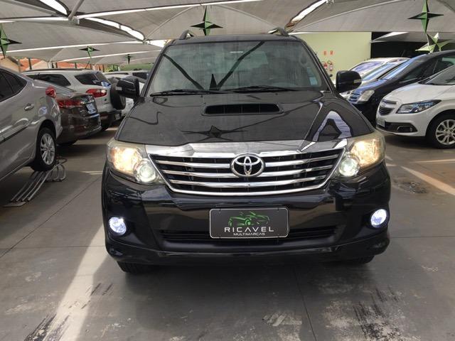 Hilux sw4 srv 3.0 diesel 2013 automatica 7 lugares - Foto 3