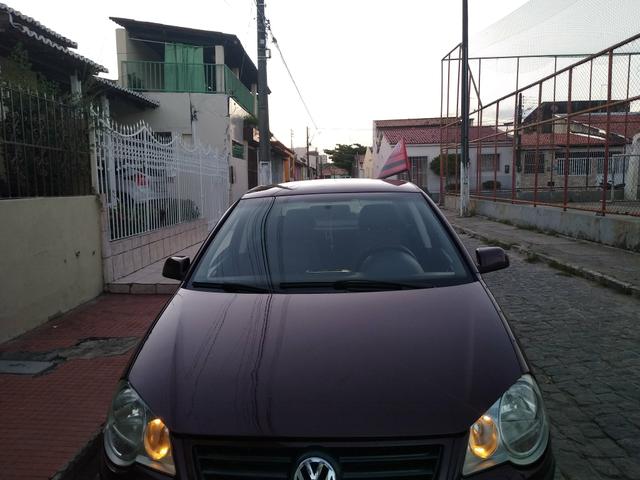 Polo Sedã
