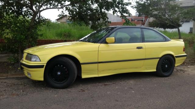 BMW 325 is Regino ano 1993