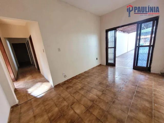Casa com 3 dormitórios para alugar por R$ 1.500/mês - Alto de Pinheiros - Paulínia/SP