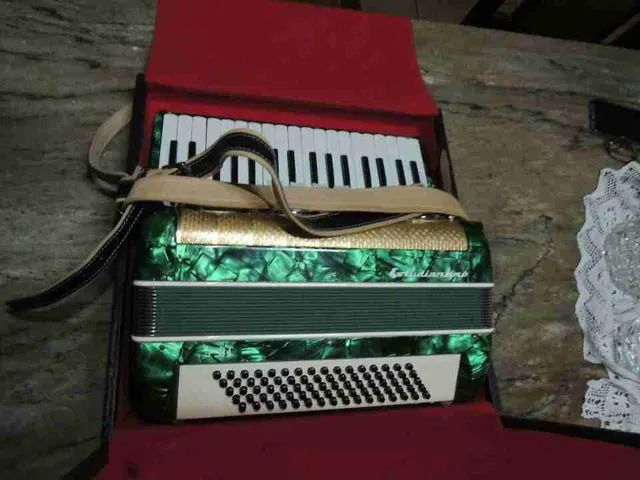 Acordeon 80 baixos - Foto 3