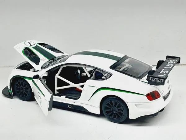 Miniatura Bentley Continental Gt3 Msz 1/24 - Hobbies e coleções