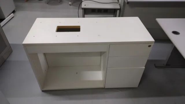 Armário de Escritório Balcão Branco com Gavetas 