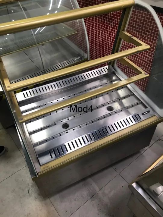 VITRINE EXPOSITORA mod4 AQUECIDA COM DIVISÓRIAS VIDRO CURVO