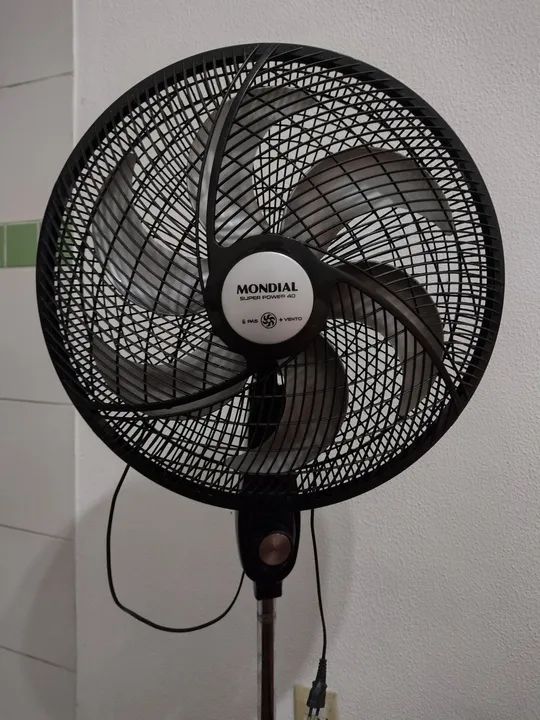 Ventilador de Piso/Coluna Mondial 220v - Foto 2