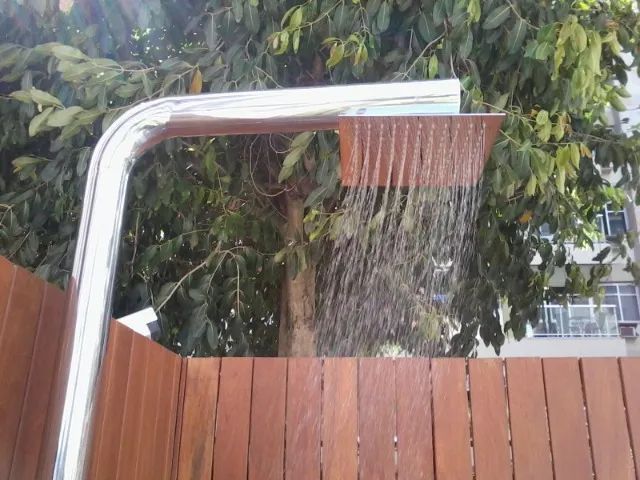 escada, cascata, duchas para piscinas.