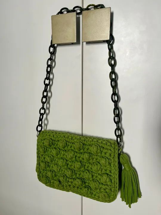 Bolsa verde de tricô com alça de tartaruga  - Foto 2