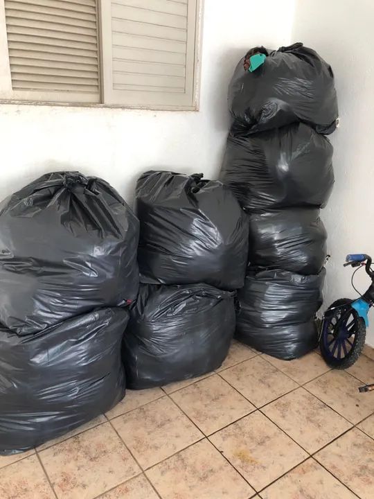 Vários retalhos para enchimento 