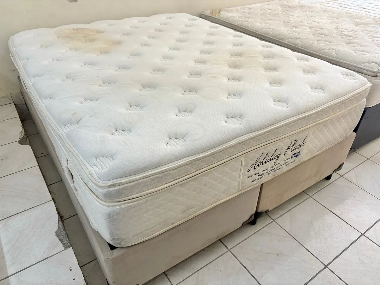 Cama box de casal Queen size , cama box , cama de casal 