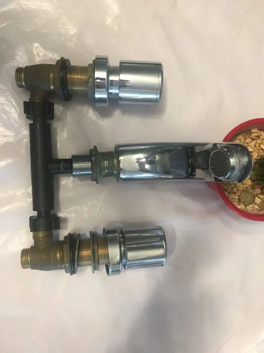 Torneira Lavatório Misturador Deca - Foto 4