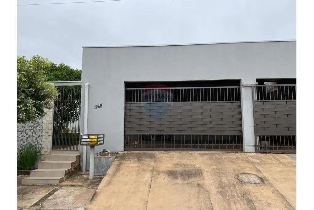 Casa Charmosa no Bairro Jardim Iguassu