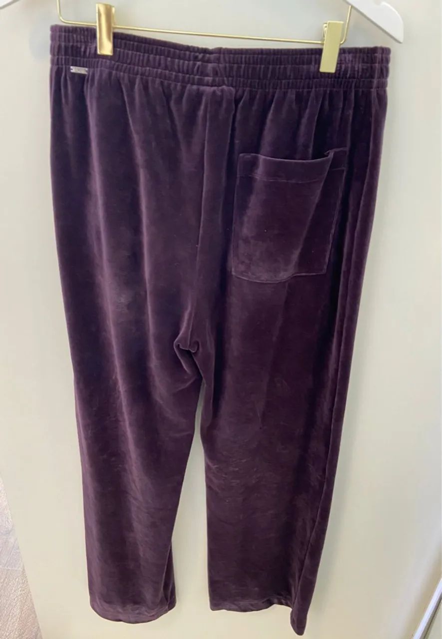 Calça de Veludo na cor vinho da marca Live - Foto 2