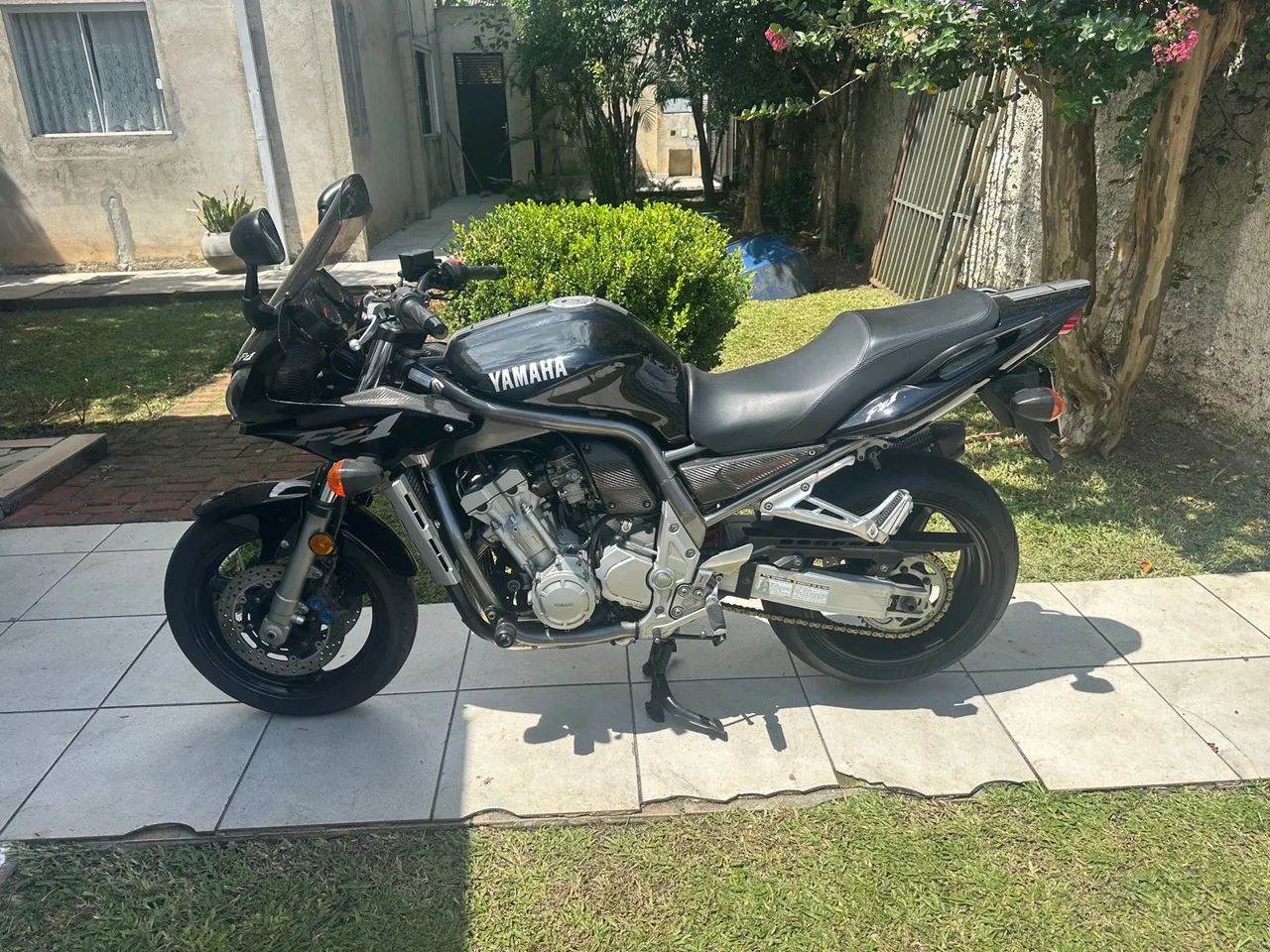 Moto Yamaha FZ1 Carbon 2002 - Foto 3