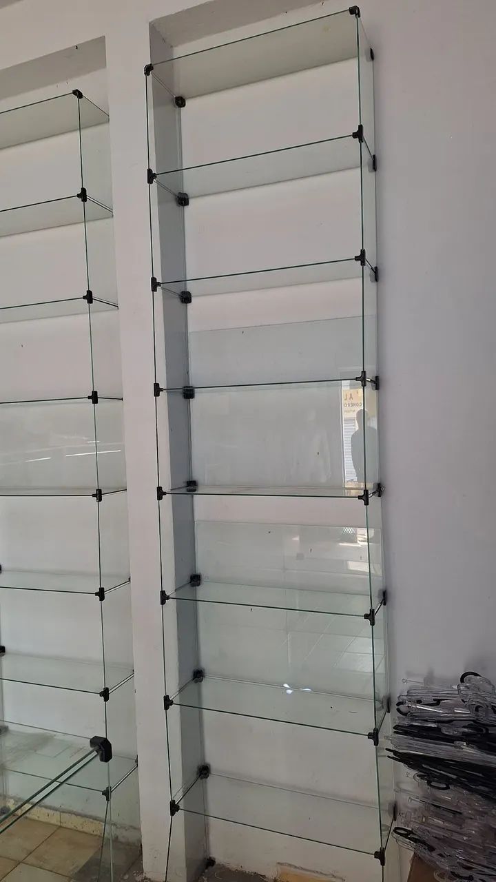 Estante de Vidro Elegante e Moderna - Foto 3