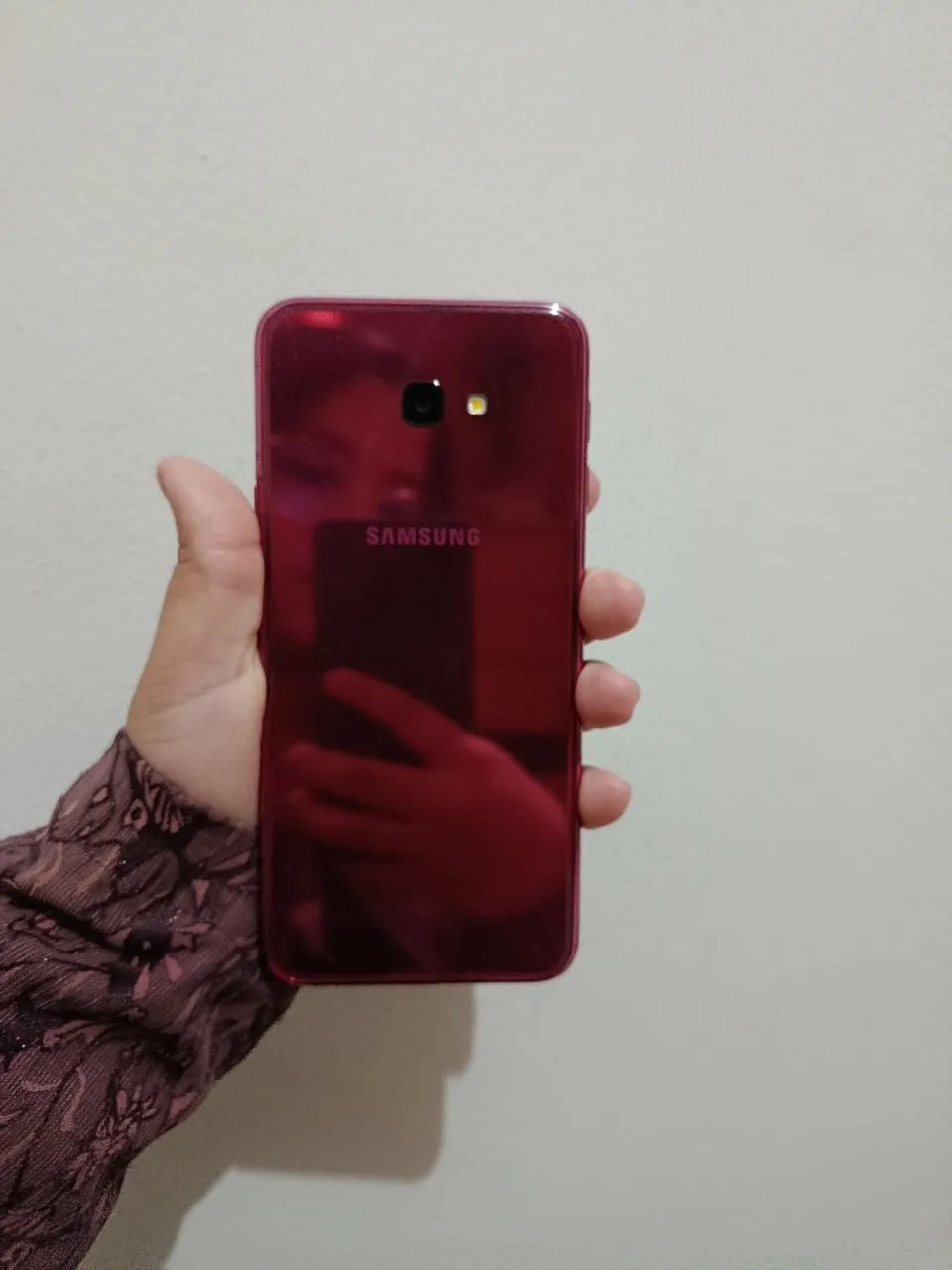 Vendo Celular J4 plus Galaxy Samsung 