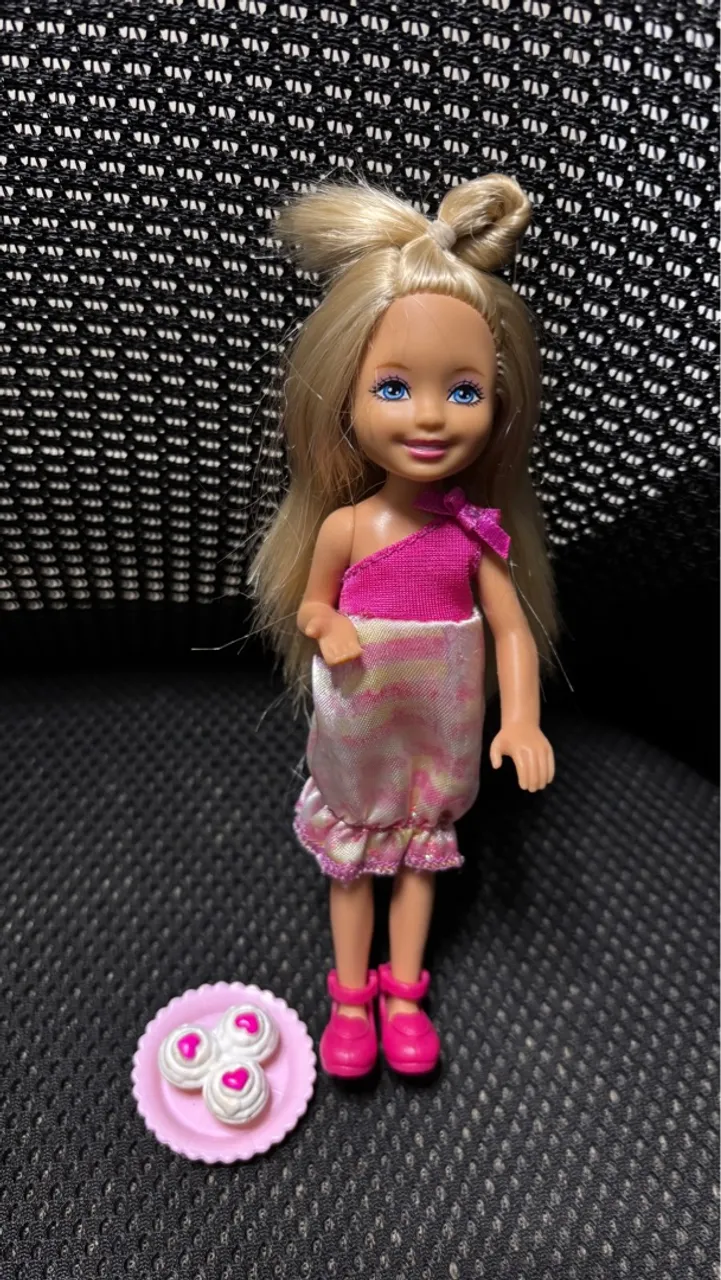Boneca Kelly Parabéns com Acessórios