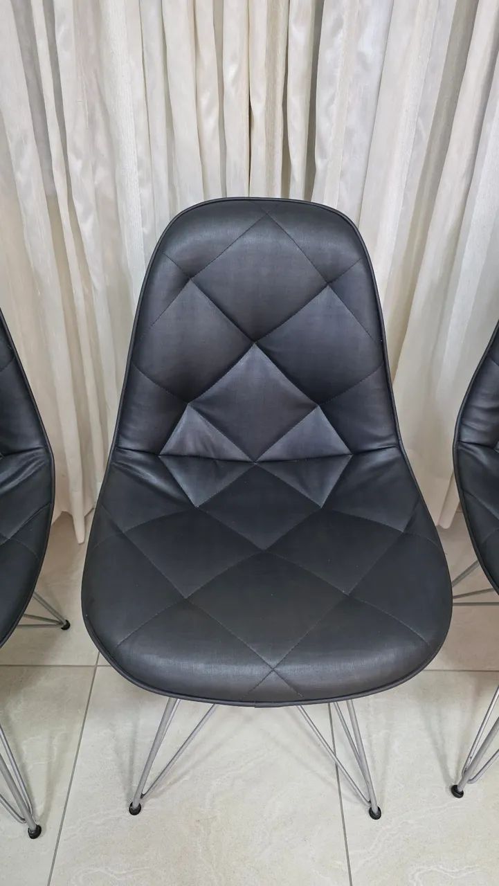 Chairs64276685153153122