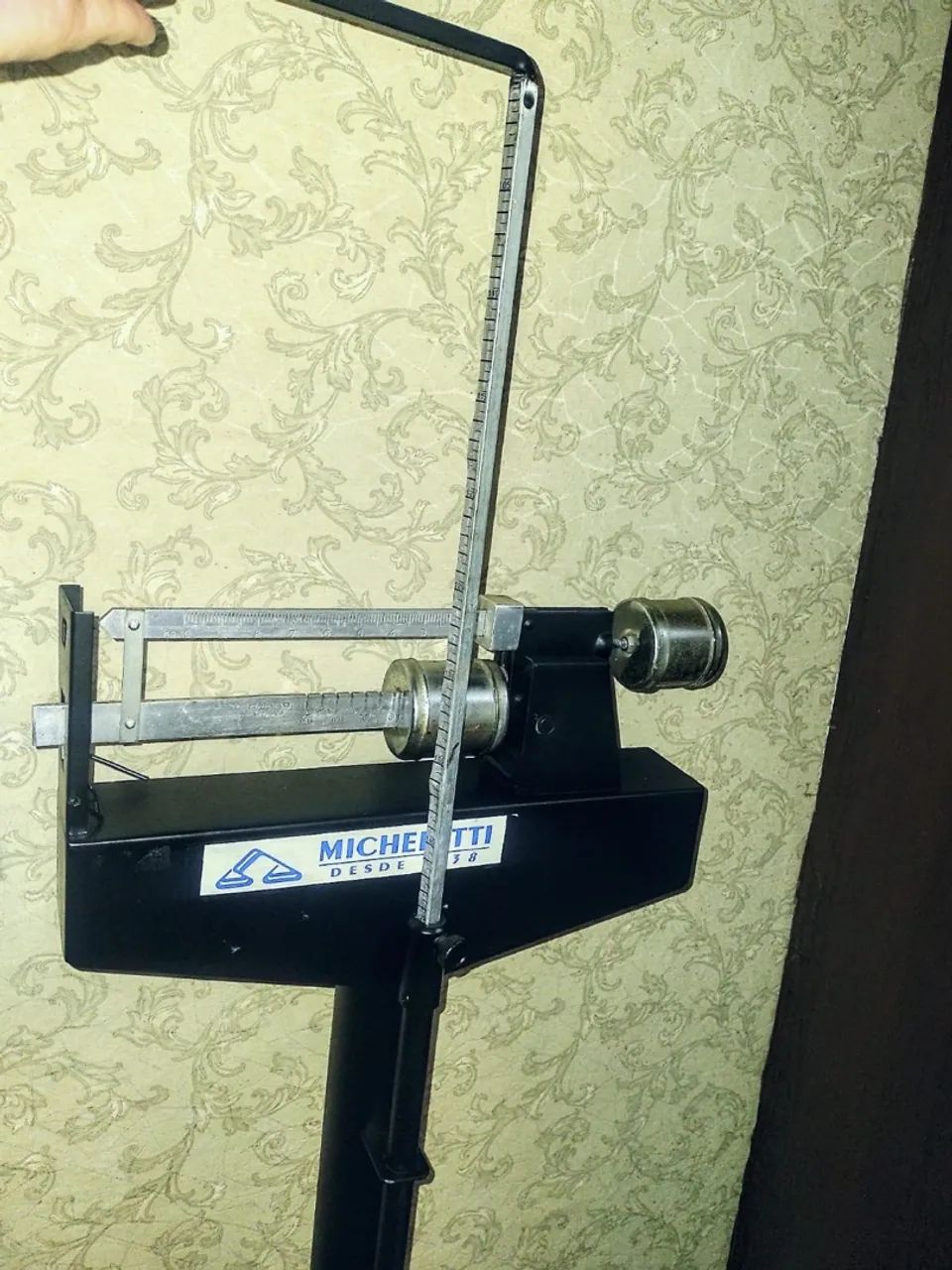 Balança antropométrica  MICHELETTI 150 kg - Foto 4