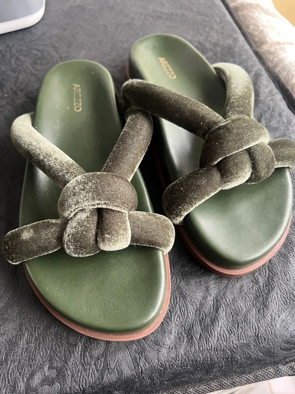 Sandália Verde com Detalhe em Nó - Foto 4
