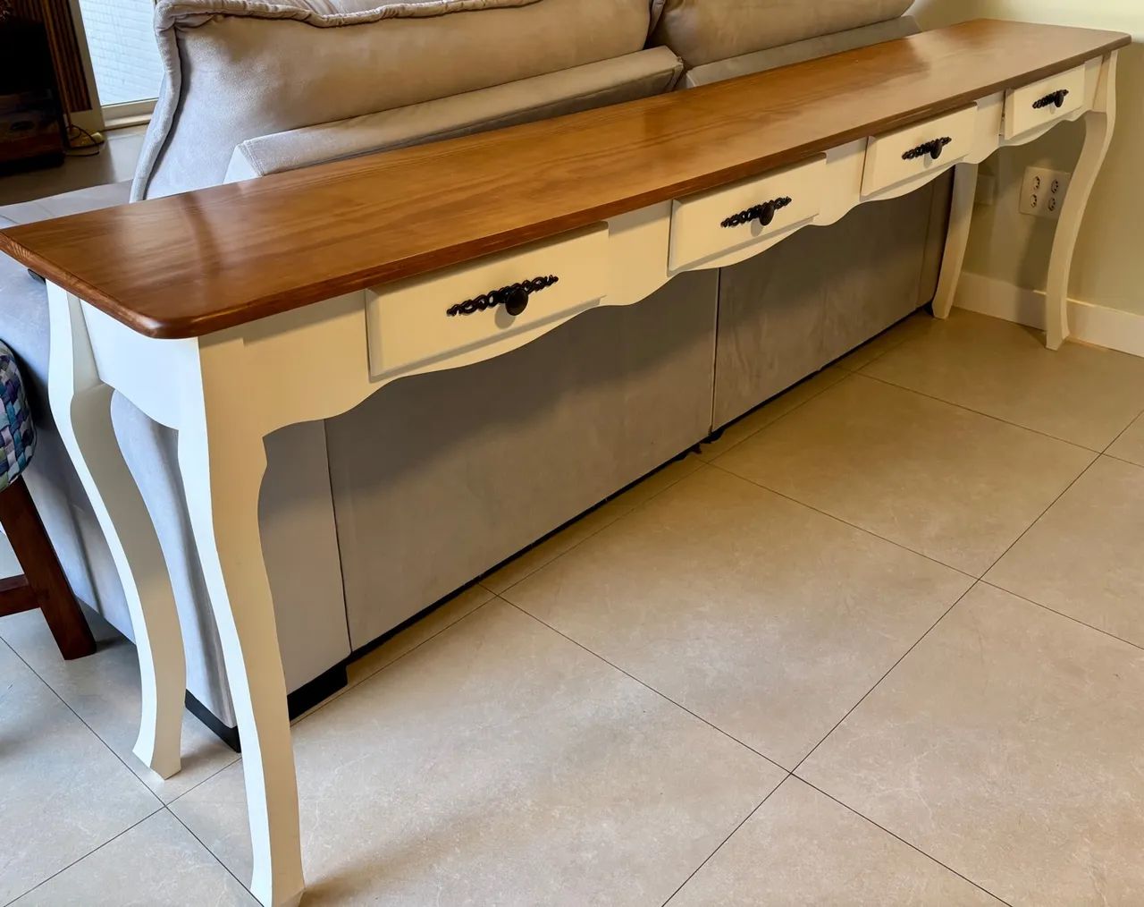 Balcão aparador provençal em madeira  PREÇO NEGOCIÁVEL 