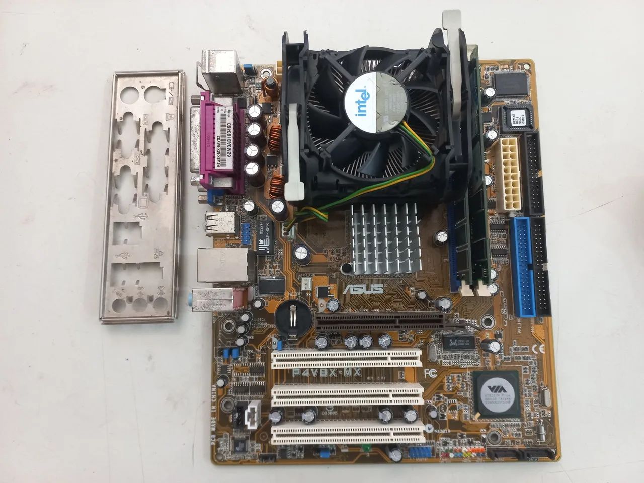 Kit Retro Gamer Pentium 4 768MB Ddr1