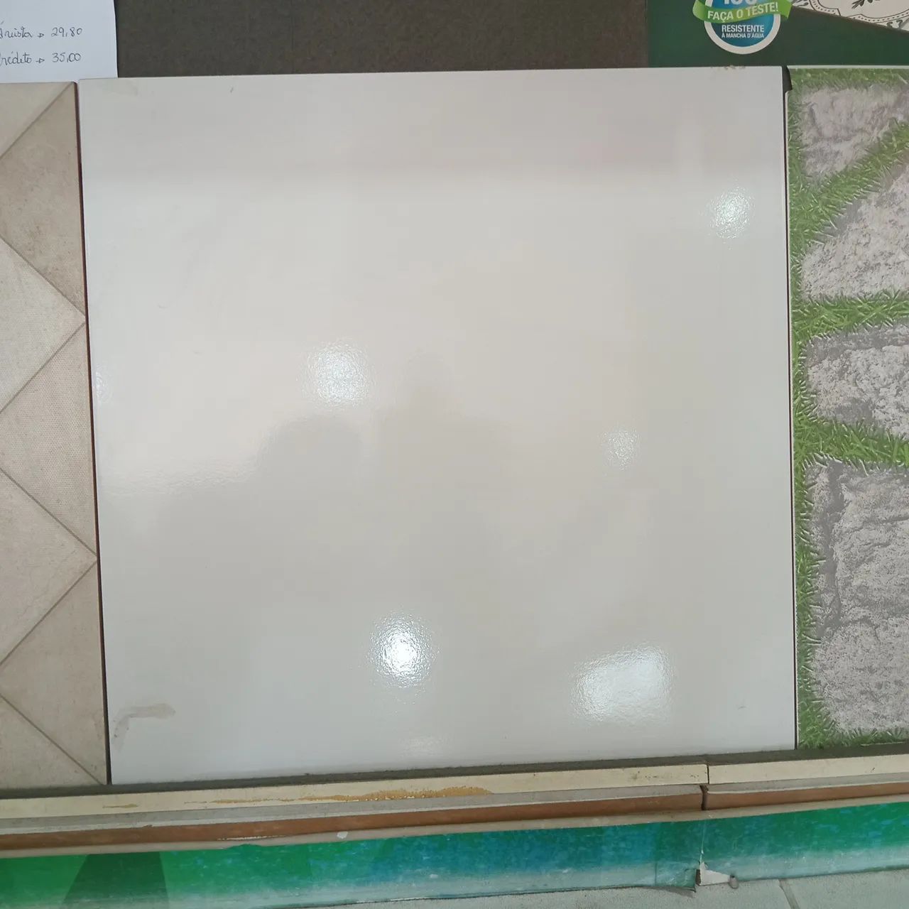 Cerâmica branca 57×57