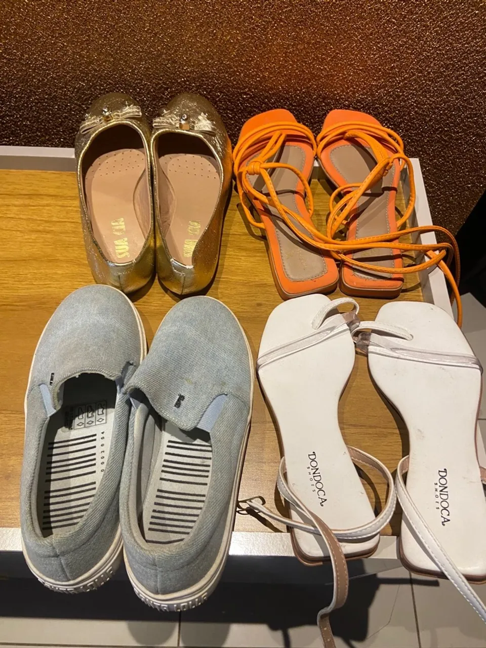 Sapatos diversos: sapatilha, sandália e tênis