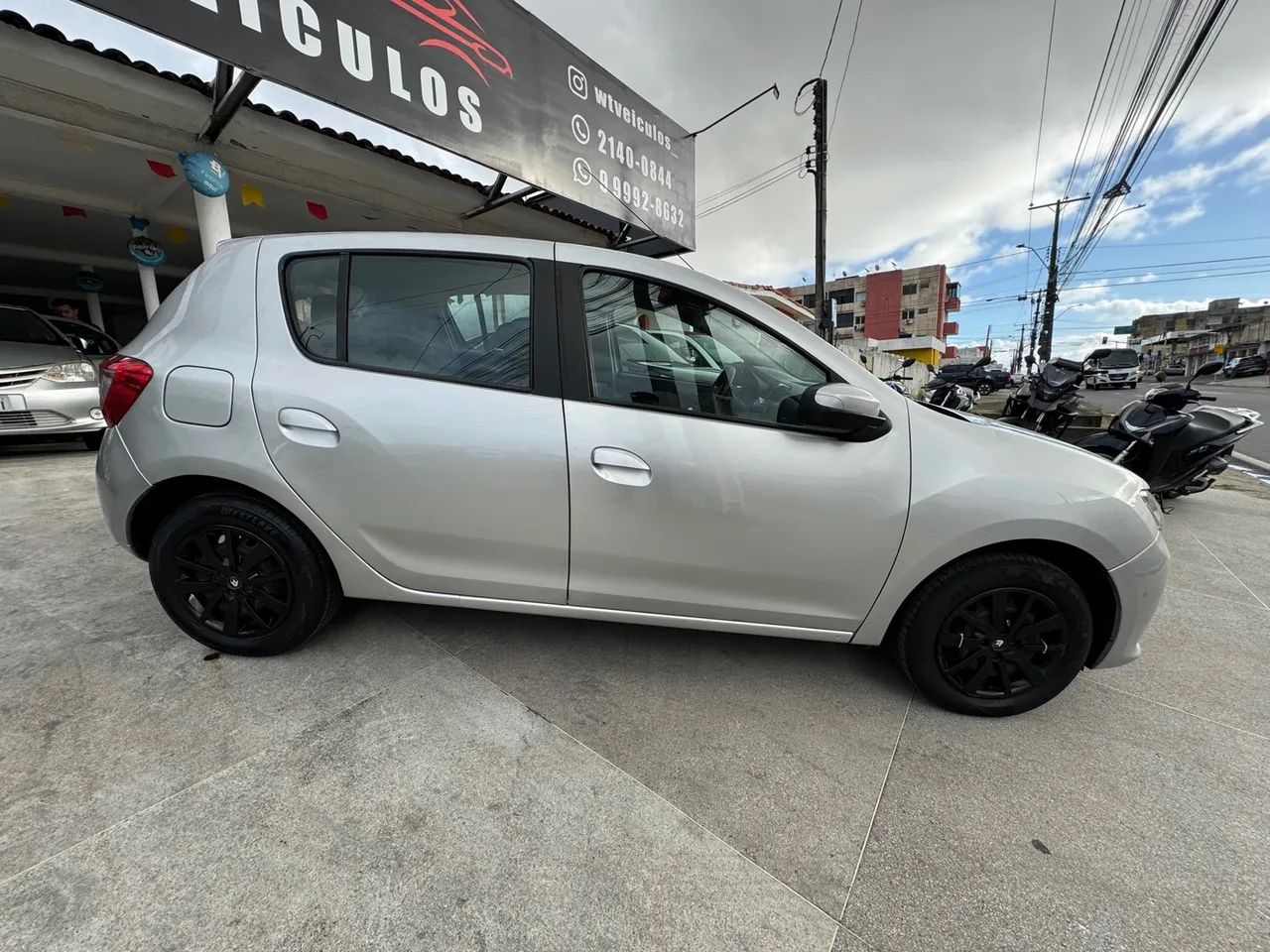 VENDO SANDERO 1.0 2015 - Foto 2