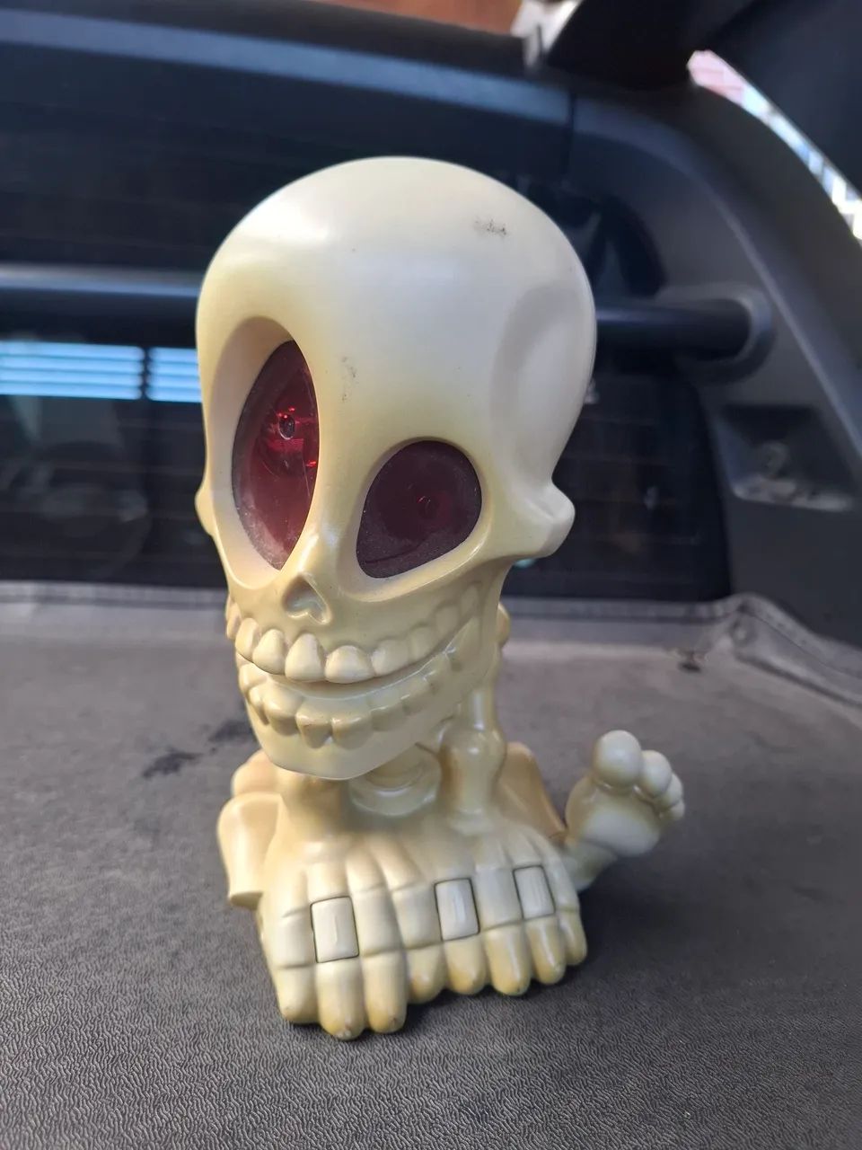 JOHNNY THE SKULL