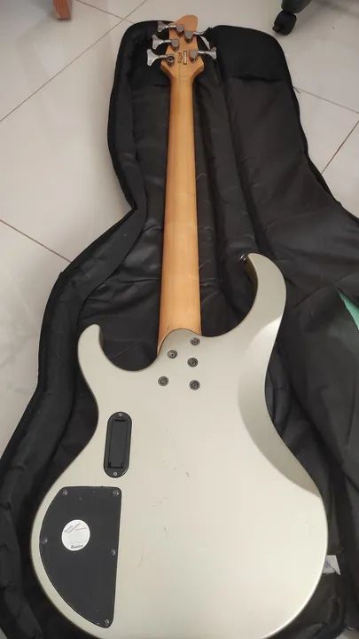 Baixo 5 Cordas Ibanez + cuvave em Excelente Estado. - Foto 3
