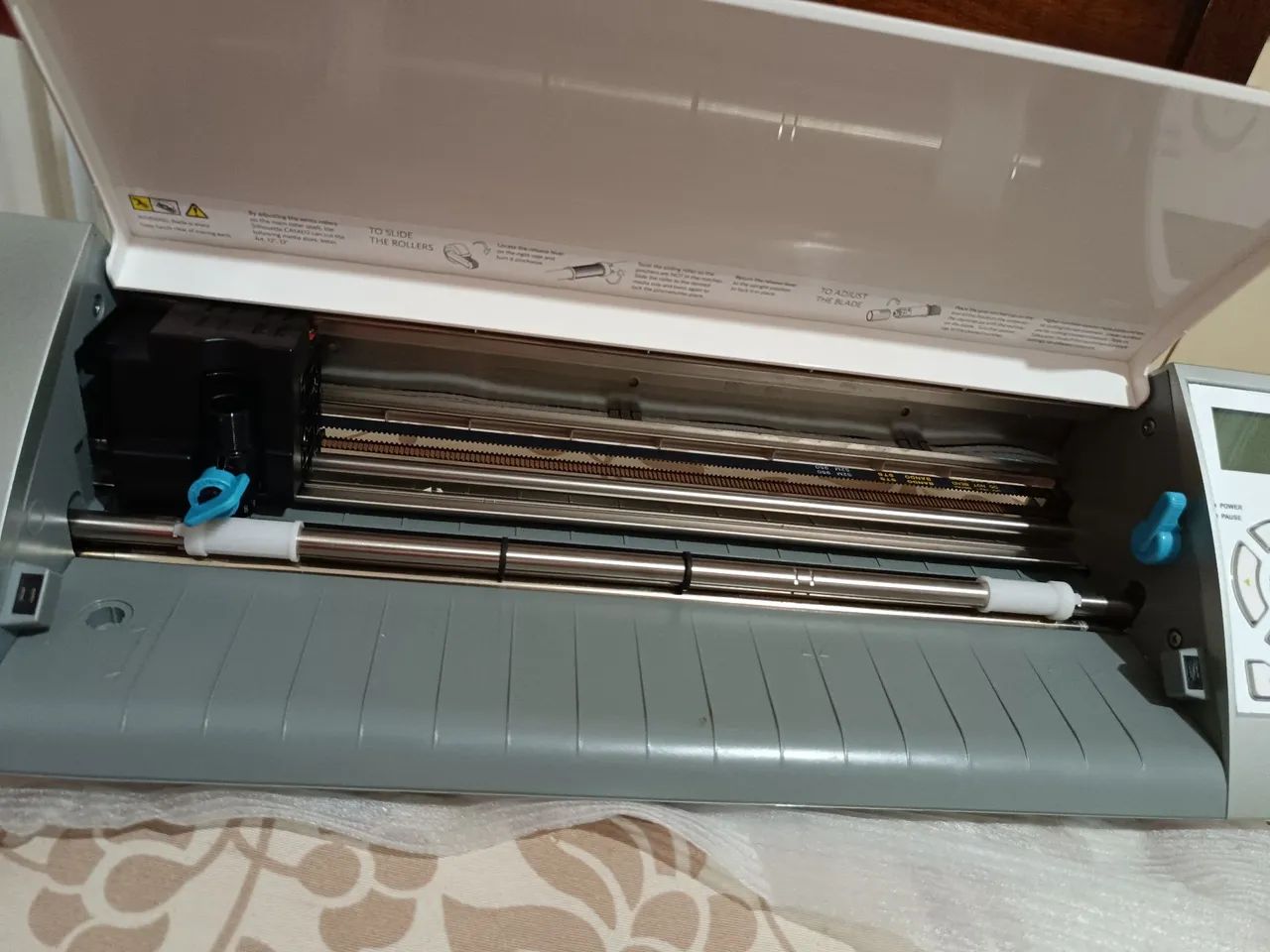 Silhouette CAMEO - Ferramenta de Corte Eletrônico63824107045249123