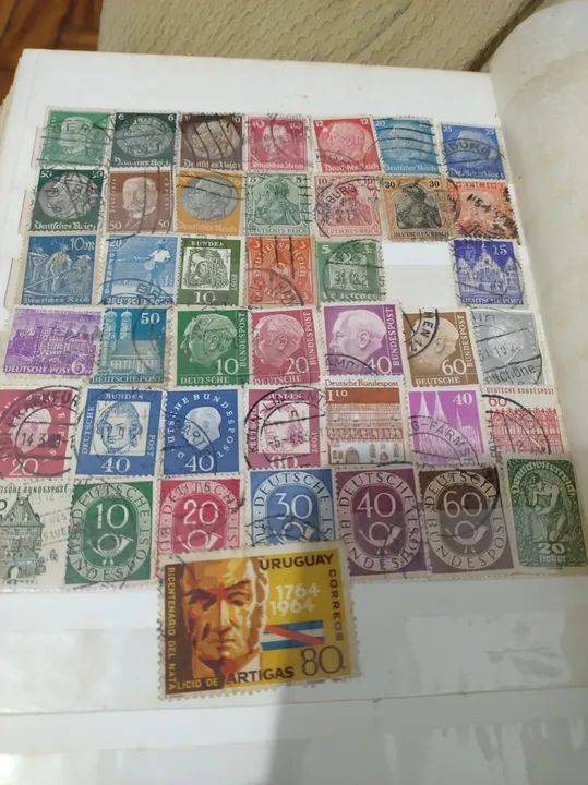 Venda de coleção de selos - Foto 2