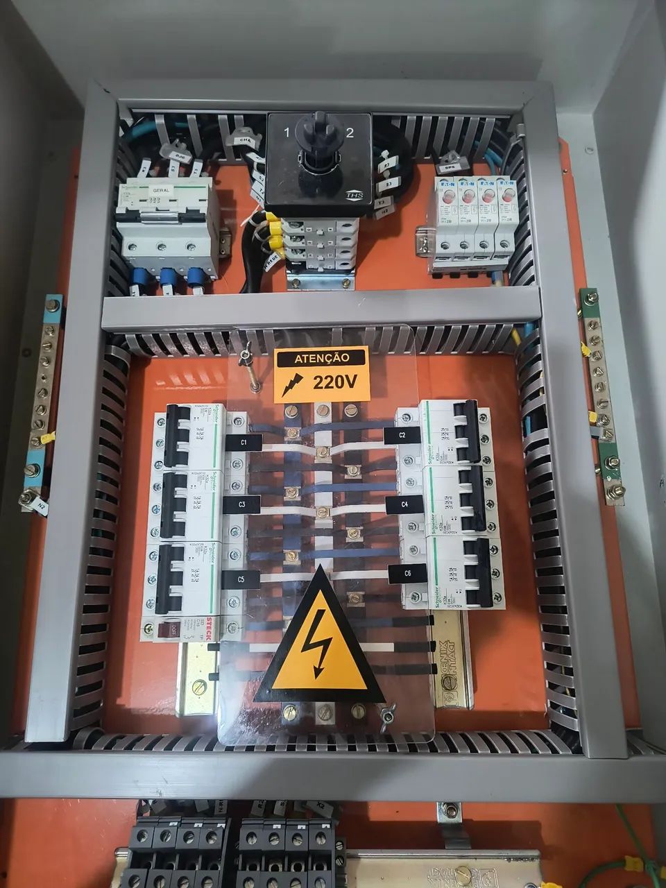 Quadro de transferência manual para no break ou geradores
