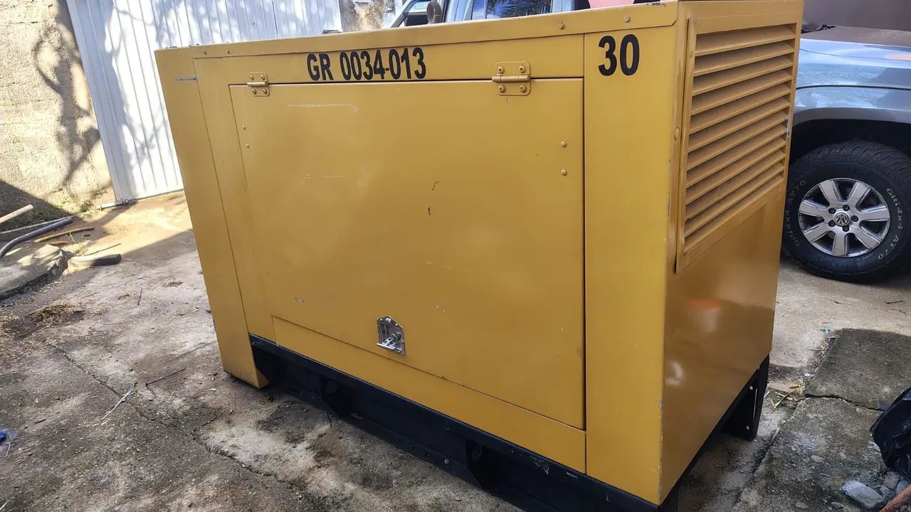 Gerador Elétrico Caterpillar 34KVA - Foto 3