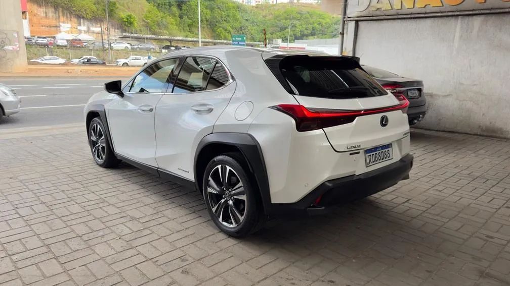 Lexus UX-250h Dynamic 2.0 16V Aut.(hybrid), foto 5 de 14