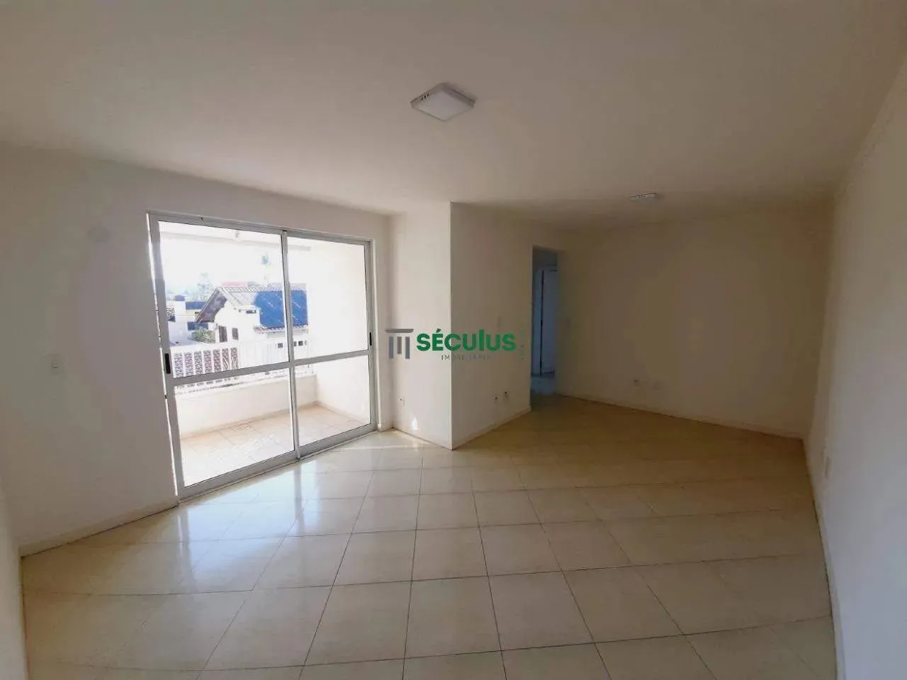 Apartamento semi-mobiliado localizado no bairro Amizade
