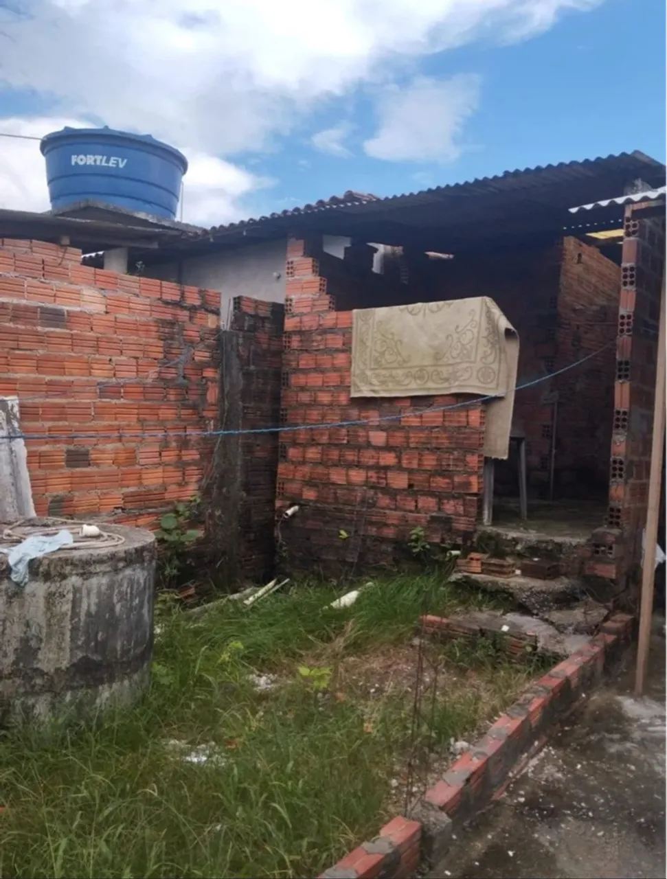 Vendo casa simples no Tapanã
