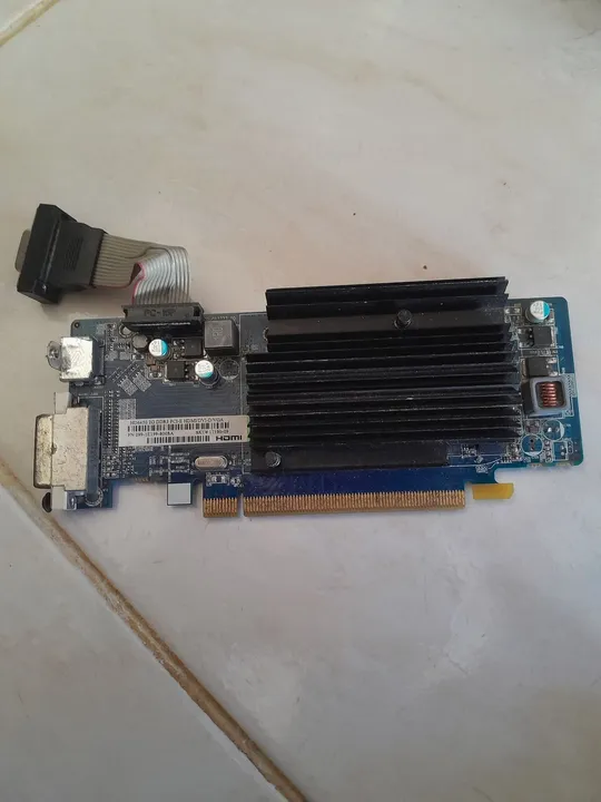 Placa de vídeo AMD Raedom HD6450 2GB