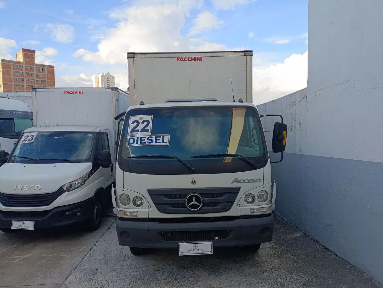 Caminhão Mercedes-Benz Accelo 1016 2022 Bau 