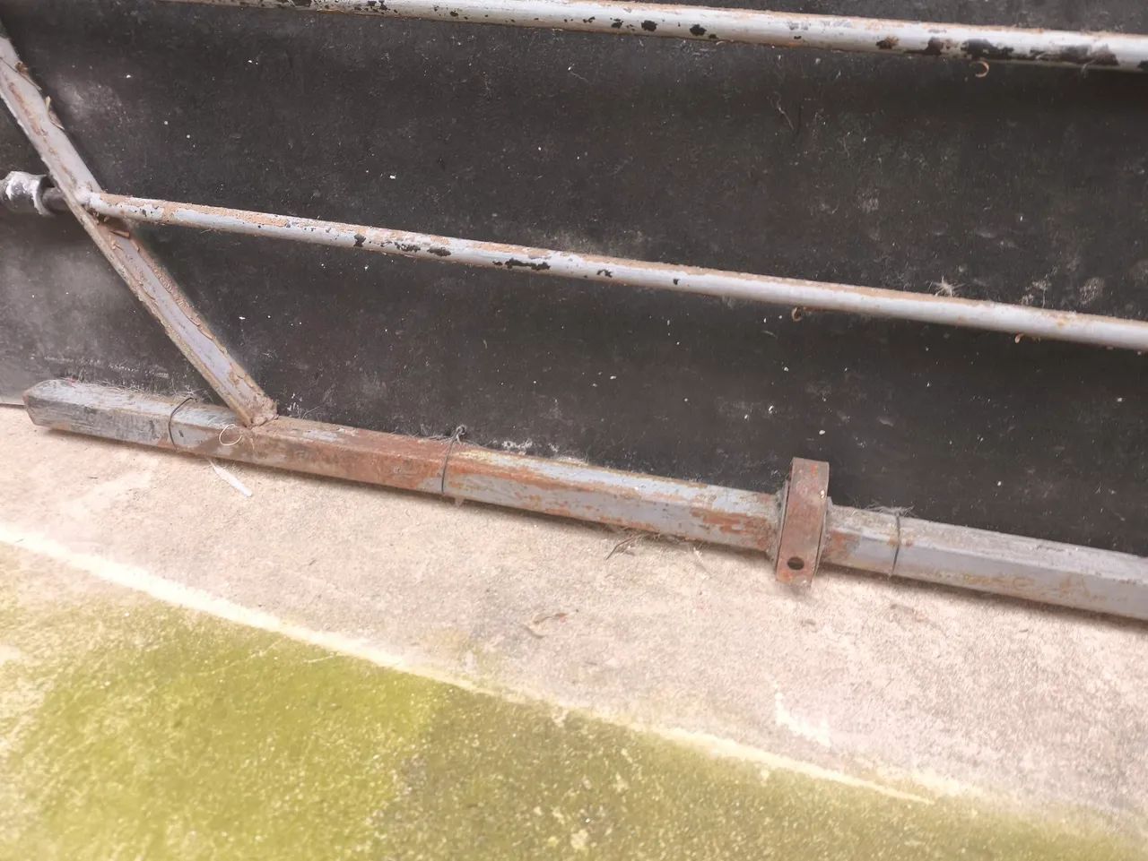 Portão social com chapa galvanizada64861278000771122