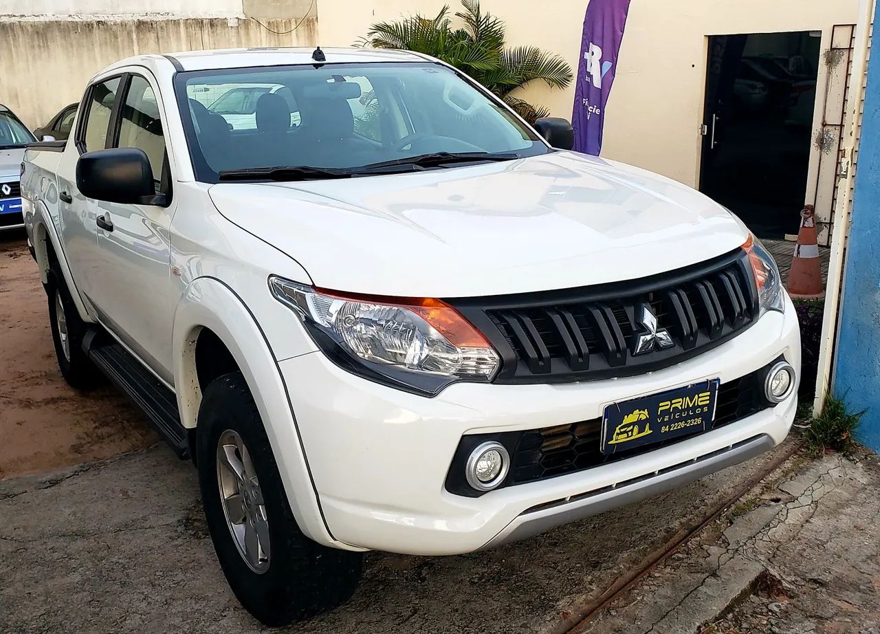 Mitsubishi L200 Triton GL 2.4 