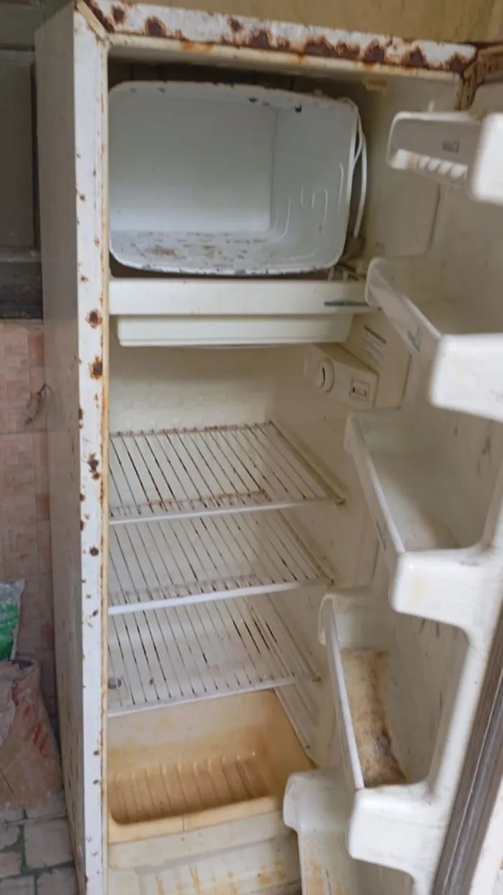 Geladeira Usada - Necessita Restauração