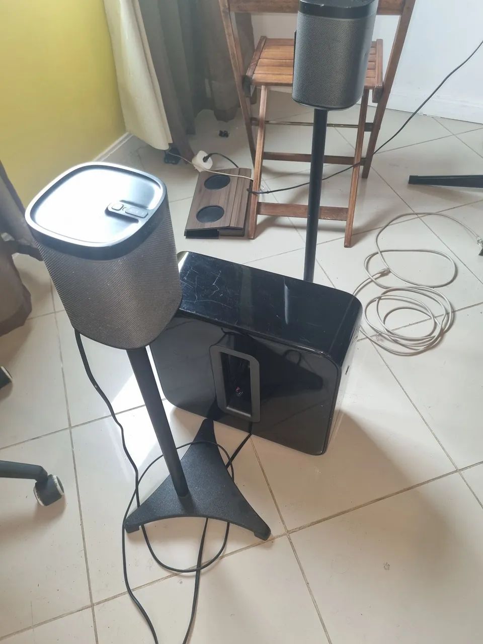 Sistema de Som Sonos: Sub, 2x One SL e Stands - Foto 5