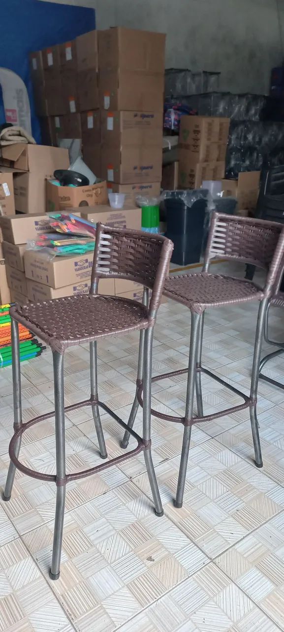 Banquetas de Bar e cozinha Americana em Rattan Marrom  - Foto 2
