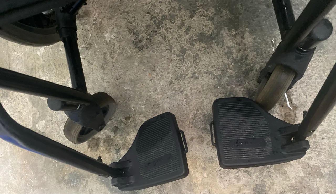 Cadeira de roda 64296404687105122