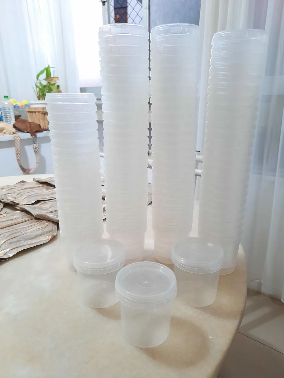 Potes plásticos com tampa 220ml - Foto 5